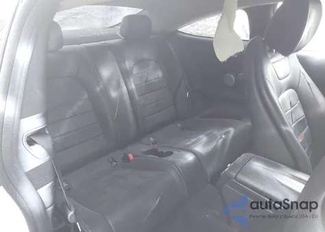 2017 Mercedes-Benz C 300 4Matic z USA, uszkodzony, nr VIN WDDWJ4KB9HF416107